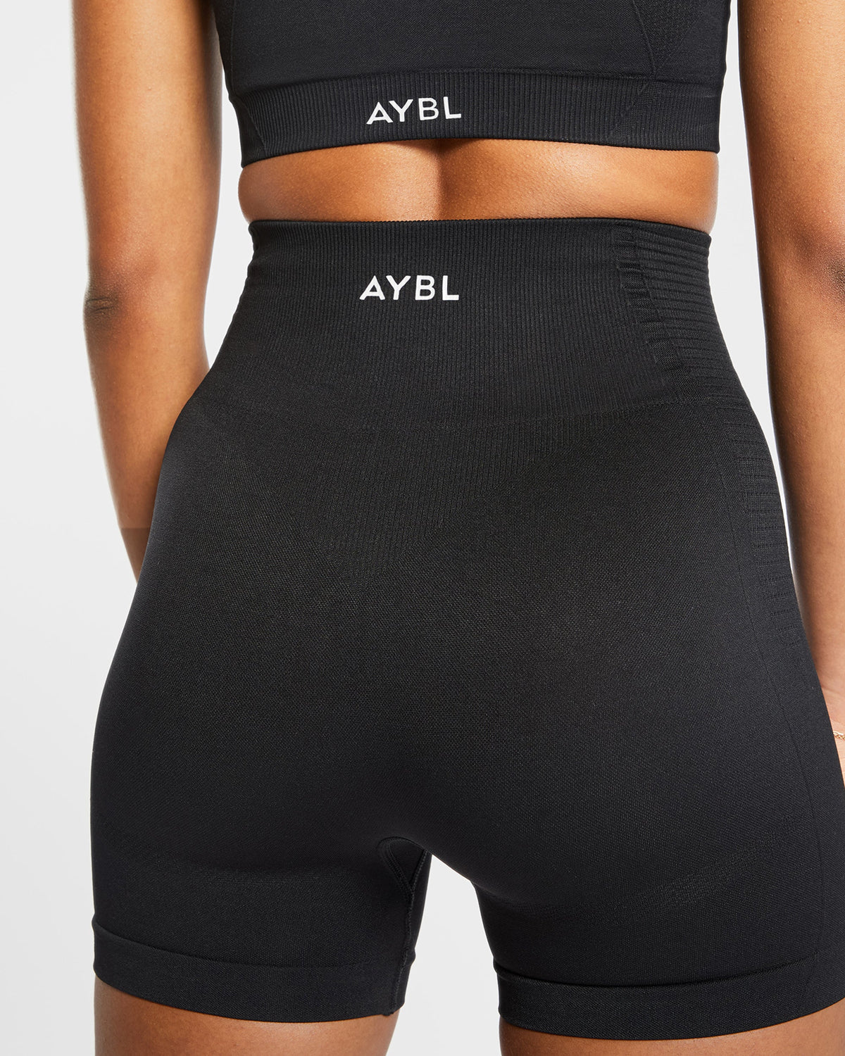 Balance V2 Seamless Shorts - Black — photo 6